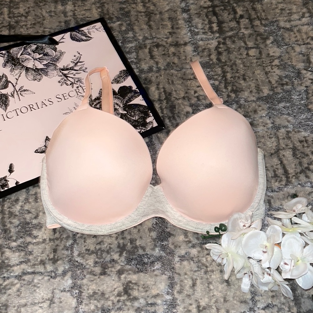 VICTORIA SECRET PINK BRA